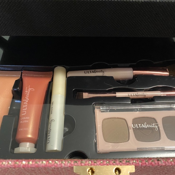 BEAUTY BOX makeup kit: So Posh Edition - Picture 5 of 10